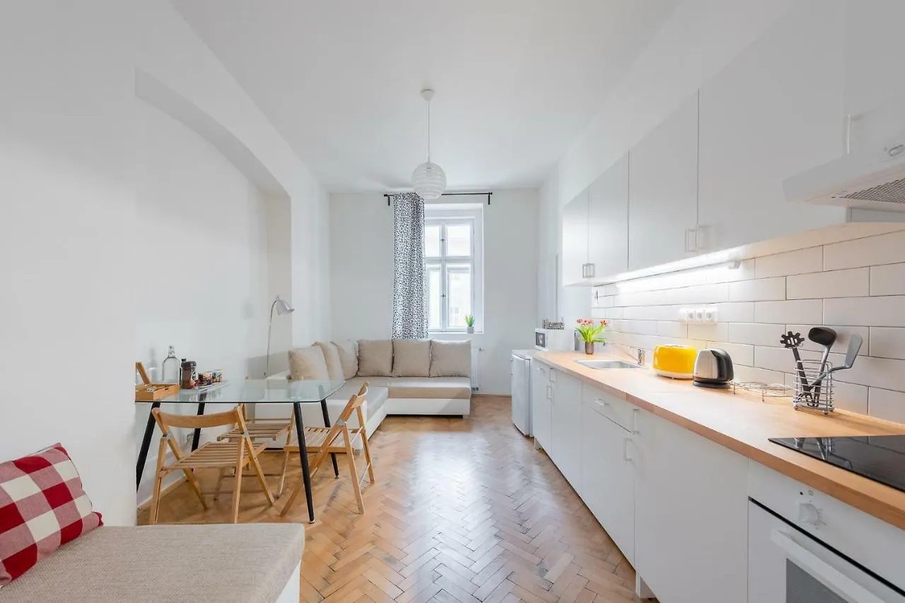 Lily'S Prague Apartment - 5 Minutes To Charles Bridge