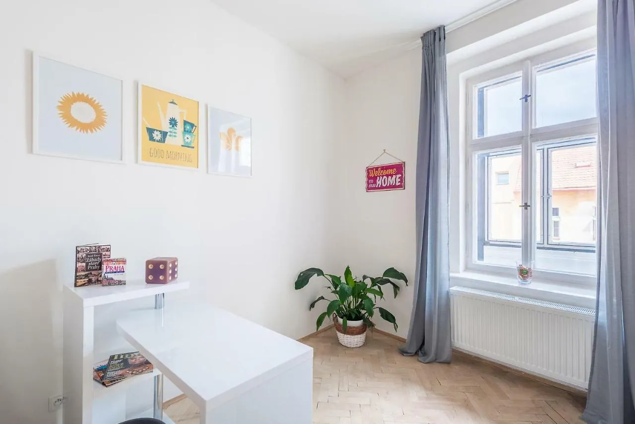 Lily'S Prague Apartment - 5 Minutes To Charles Bridge Τσεχία