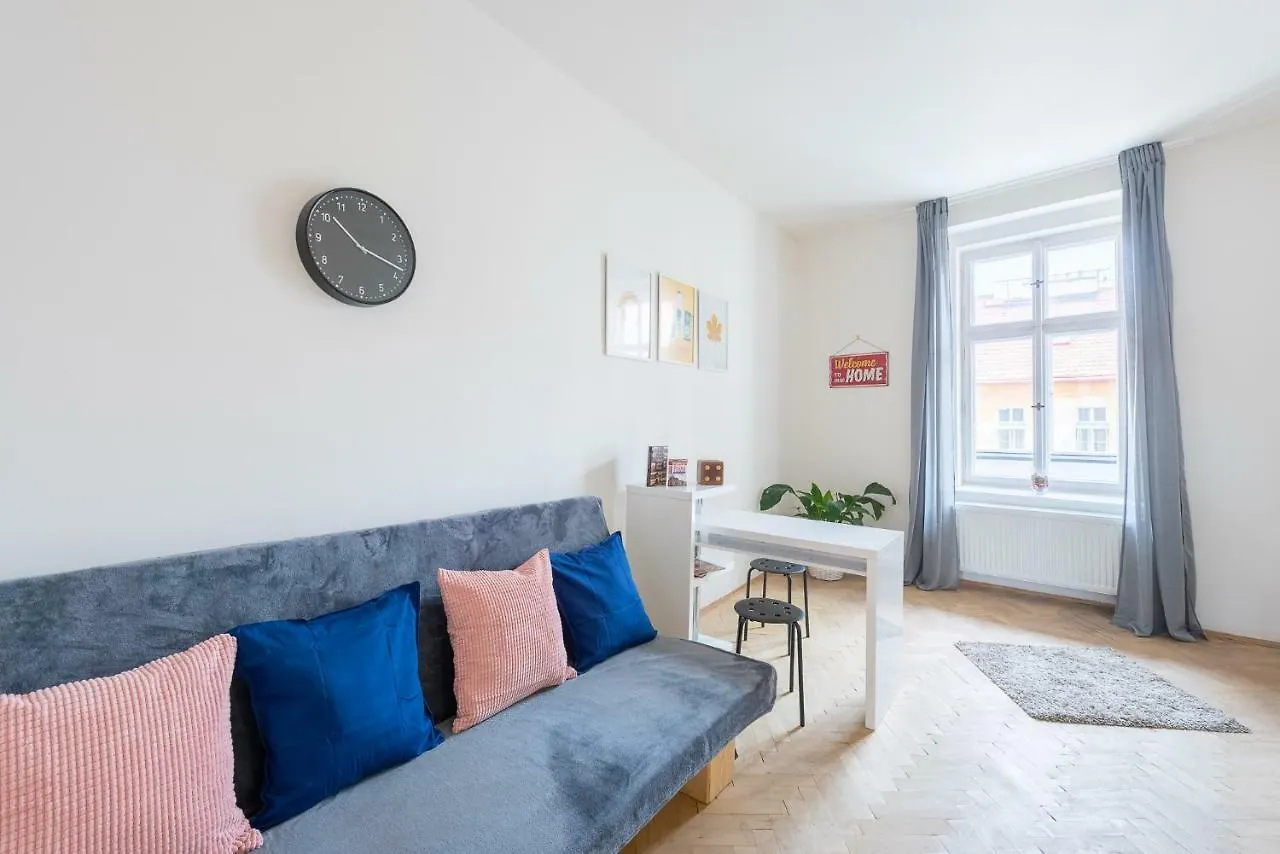 Lily'S Prague Apartment - 5 Minutes To Charles Bridge Τσεχία